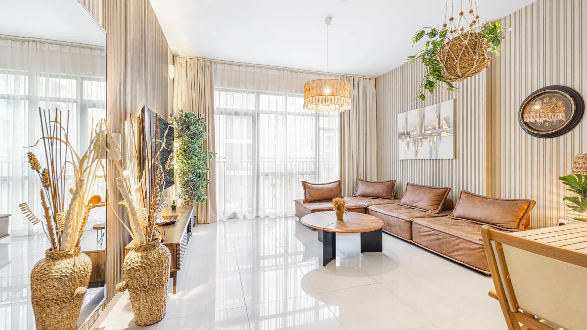 שארג'ה 1Br Casablanca Retreat By Blue Cloud Holidays 0*,  איחוד האמירויות הערביות